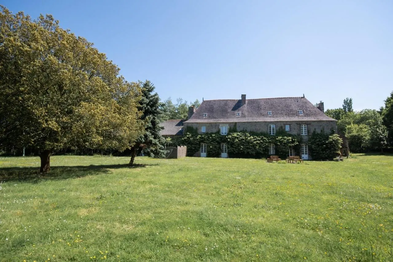 Manoir Le Cosquer Vila Pommerit-le-Vicomte 0*,  França