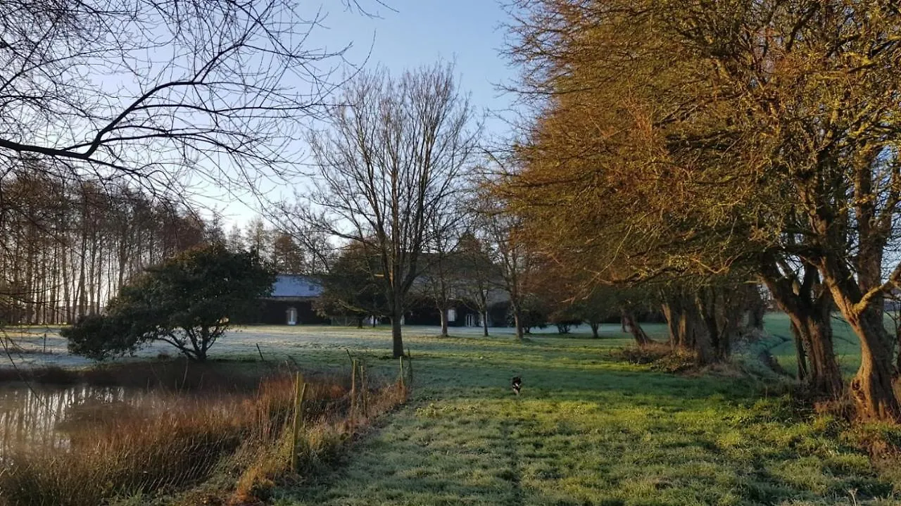Manoir Le Cosquer Vila Pommerit-le-Vicomte 0*,  França